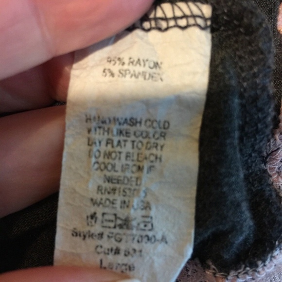 Four Girls Wild and Free Graphic Tank Size Large - Picture 6 of 6